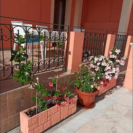 Corfu Sunflower Appartments * Μπενίτσες