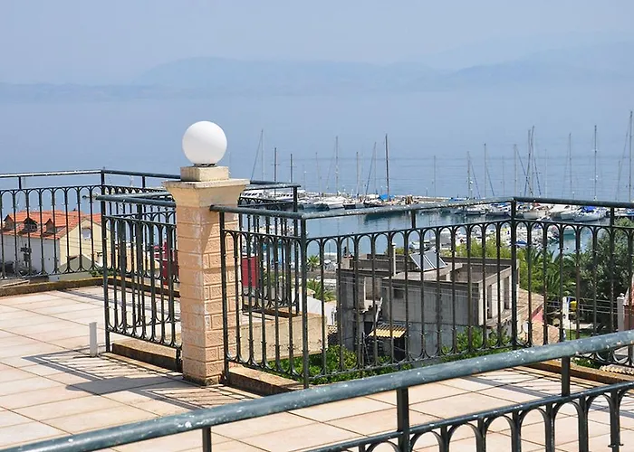 Corfu Sunflower Benitses (Corfu)