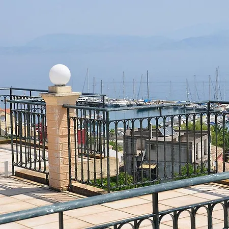 Corfu Sunflower Бенитсес